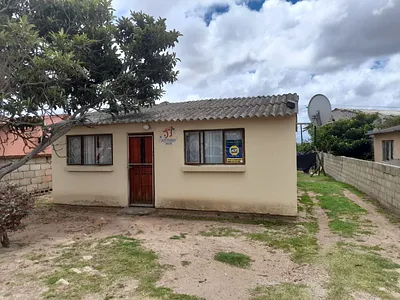 2 Bedroom House For Sale in Port Elizabeth - Lbx7.webp