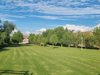 2 Bedroom Apartment For Sale in Roodepoort - 42KJ.webp