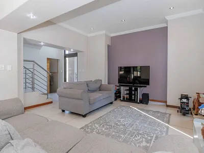 3 Bedroom House For Sale in Edenvale - qtab.webp