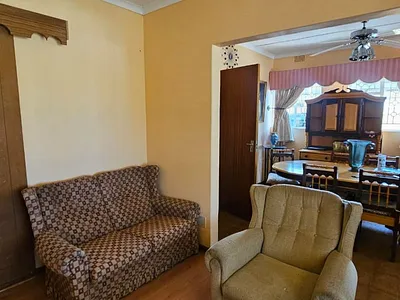 3 Bedroom House For Sale in Kimberley - EPDZ.webp