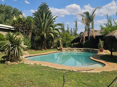 4 Bedroom House For Sale in Johannesburg - WpbF.webp