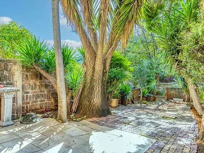 2 Bedroom Townhouse For Sale in Randburg - 55Uj.webp