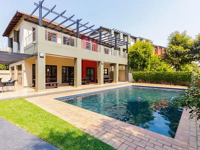 1 Bedroom Apartment For Sale in Sandton - qn2t.webp