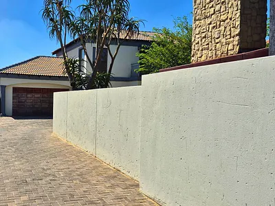 4 Bedroom House For Sale in Kempton Park - ptKN.webp