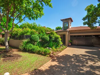 3 Bedroom Townhouse For Sale in Pretoria - W7E8.webp
