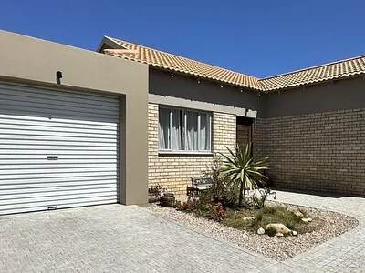 3 Bedroom House For Sale in George - Ntlg.webp