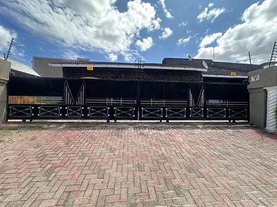 28 Bedroom House For Sale in Nsikazi - XFpx.webp