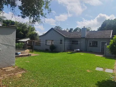 3 Bedroom House For Sale in Edenvale - liYo.webp