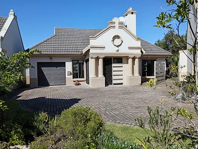 2 Bedroom House For Sale in George - K54w.webp