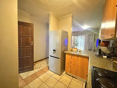 2 Bedroom Apartment For Sale in Pretoria - aBMu.webp