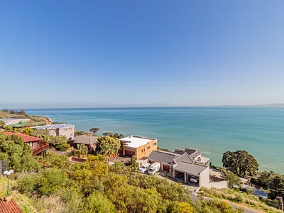 1 Bedroom Apartment To Rent in Gordons Bay - PsAH.webp