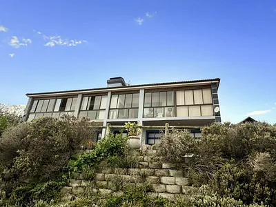 3 Bedroom House For Sale in Mossel Bay - NFBB.webp