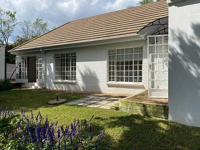 3 Bedroom House For Sale in Sandton - xQ9w.webp