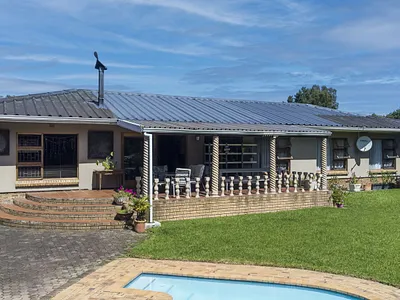 5 Bedroom House For Sale in George - 6ZZD.webp