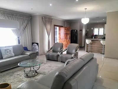 3 Bedroom House For Sale in Boksburg - 6YXB.webp
