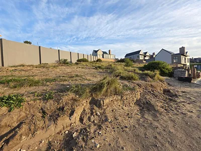 Vacant Land For Sale in Hartenbos - 37JD.webp