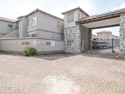2 Bedroom Apartment For Sale in Edenvale - dVL4.webp