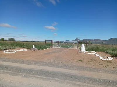 Farm For Sale in Graaff-Reinet - 4P9T.webp