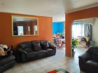 4 Bedroom House For Sale in Kempton Park - c90s.webp