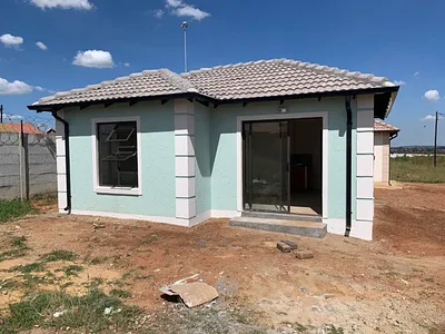 3 Bedroom House For Sale in Benoni - Ozb6.webp