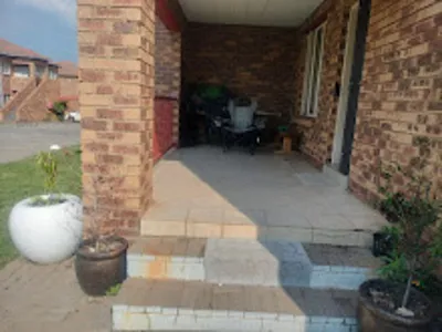 2 Bedroom Apartment For Sale in Midrand - FnbK.webp