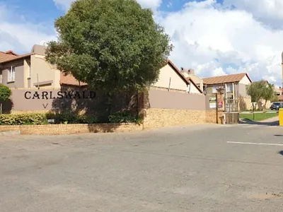 3 Bedroom Apartment For Sale in Midrand - 3egZ.webp