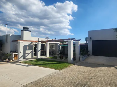 2 Bedroom House For Sale in Ashton - 3E66.webp