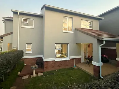 3 Bedroom Townhouse For Sale in Sandton - BqXC.webp