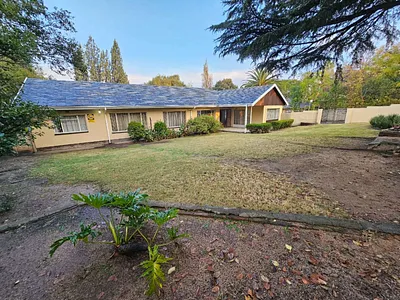 4 Bedroom House For Sale in Johannesburg - cI5N.webp