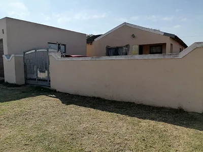 3 Bedroom House For Sale in Port Elizabeth - pg6F.webp