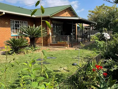 4 Bedroom House For Sale in Pretoria - GhxE.webp