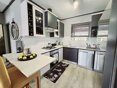 2 Bedroom Apartment For Sale in Pretoria - PO8n.webp