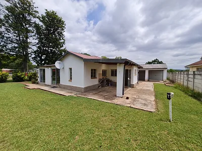 4 Bedroom House For Sale in Modimolle - 96Nc.webp
