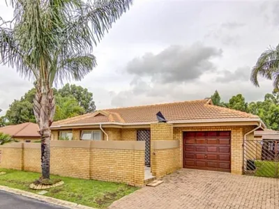 2 Bedroom Townhouse For Sale in Boksburg - xRj3.webp