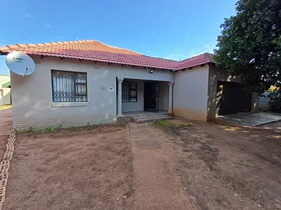 3 Bedroom House For Sale in Stilfontein - n6LT.webp