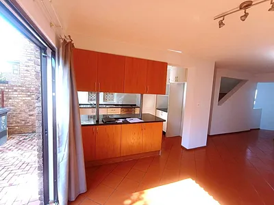 2 Bedroom Townhouse For Sale in Johannesburg - MxFX.webp
