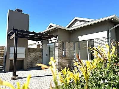 3 Bedroom Townhouse For Sale in George - zsgX.webp