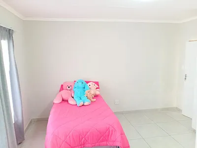 1 Bedroom Apartment For Sale in Roodepoort - 0NF6.webp