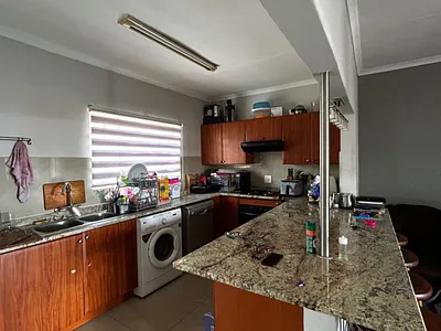 2 Bedroom Townhouse For Sale in Edenvale - LtRF.webp