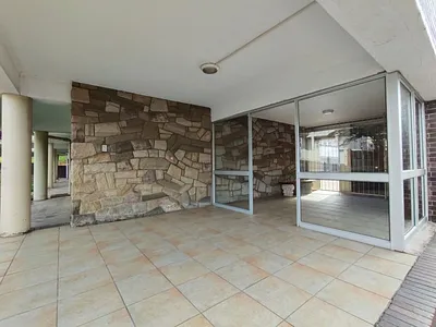 2 Bedroom Apartment For Sale in Durban - YfcE.webp