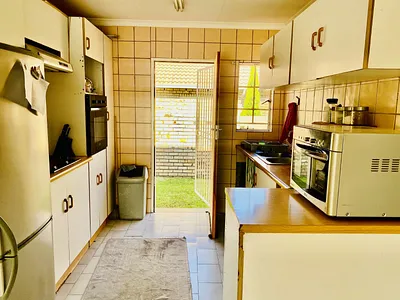 3 Bedroom Townhouse For Sale in Benoni - e5M3.webp