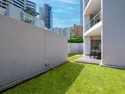 2 Bedroom Apartment For Sale in Sandton - YLmX.webp