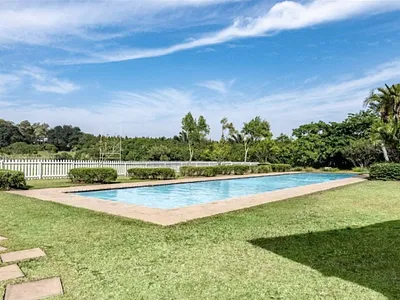 2 Bedroom Apartment For Sale in Ballito - bLXr.webp