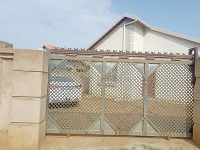 3 Bedroom House For Sale in Germiston - WInf.webp