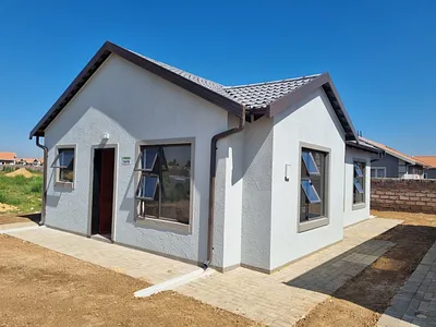 3 Bedroom House For Sale in Randburg - x0Mp.webp
