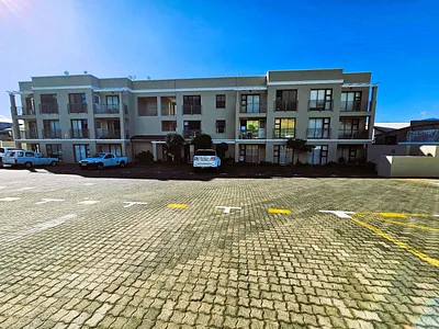 2 Bedroom Apartment To Rent in Paarl - ZZeb.webp