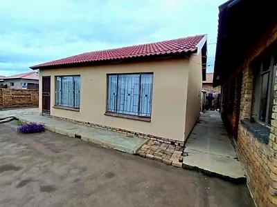 5 Bedroom House For Sale in Pretoria - mEI3.webp