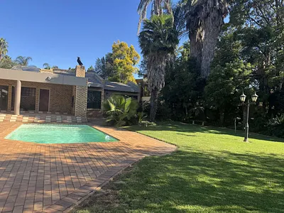 4 Bedroom House For Sale in Alberton - uVEF.webp