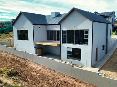 4 Bedroom House For Sale in Hartenbos - riFn.webp