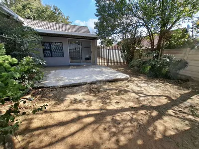 3 Bedroom House For Sale in Randburg - 5PXn.webp